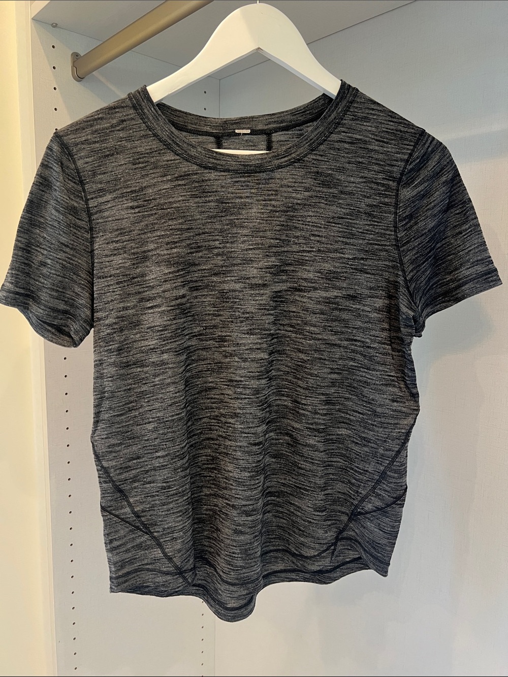 lululemon athletica Heathered Dark Gray Short-Sleeve Top